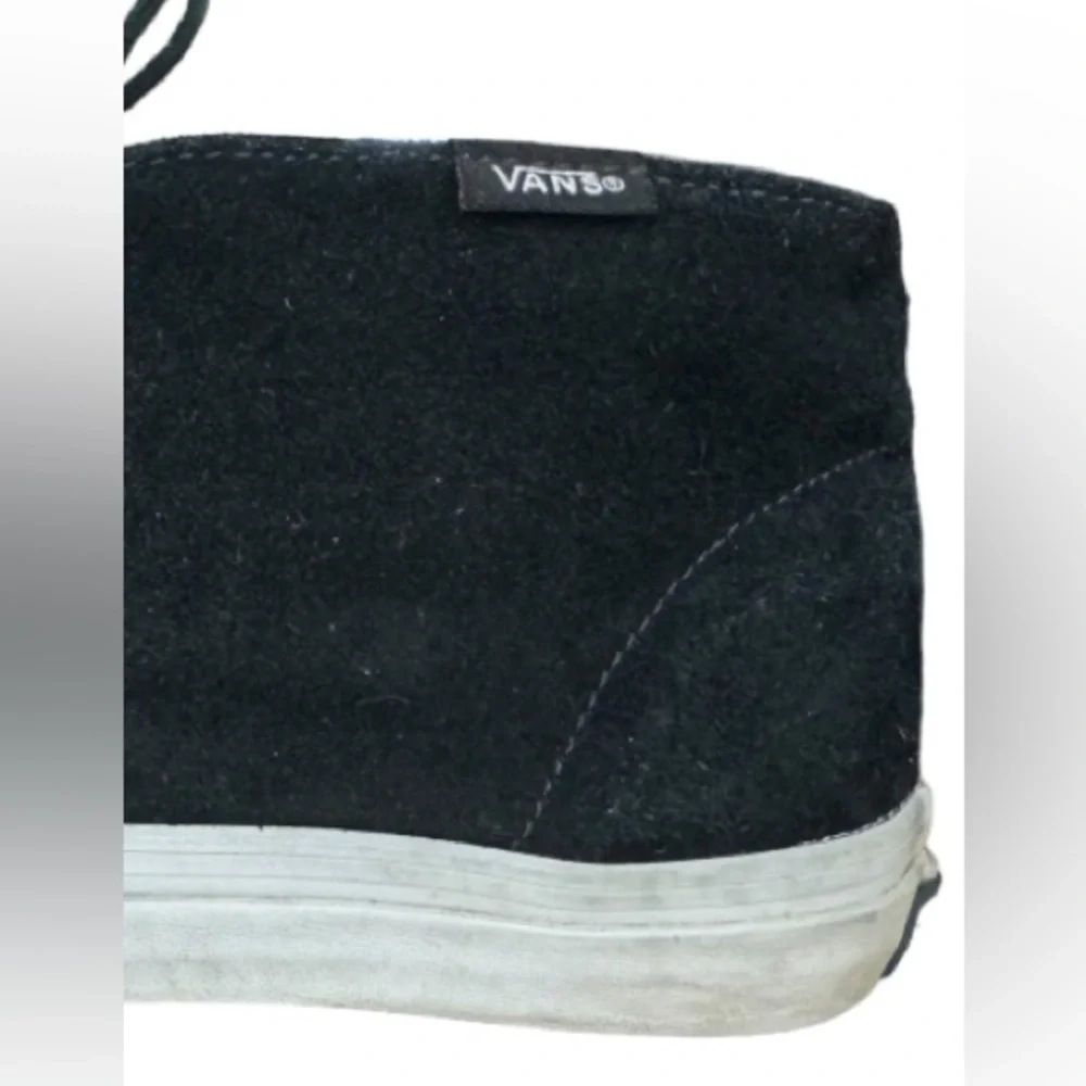 🔥PRICE DROP🔥 Vans Chukka Slim Black Suede Boots